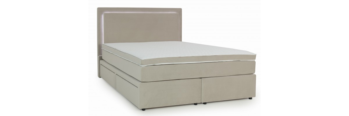 Тапицирано легло Ирника