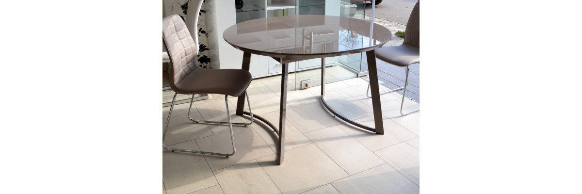 ТРАПЕЗАРНА МАСА МАДРИД